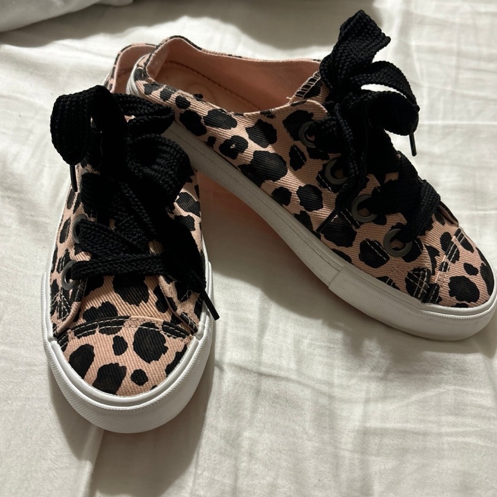 Rocket Dog slip on shoes